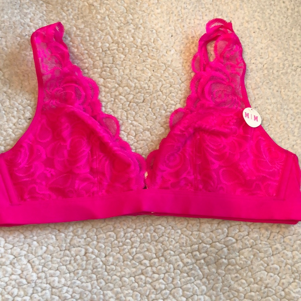 Victoria’s Secret Hot Pink Lace Plunge Bralette NWT